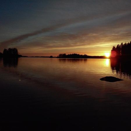 Kuoreksenniemi Villas & Lakehouse ปูมาลา ภายนอก รูปภาพ